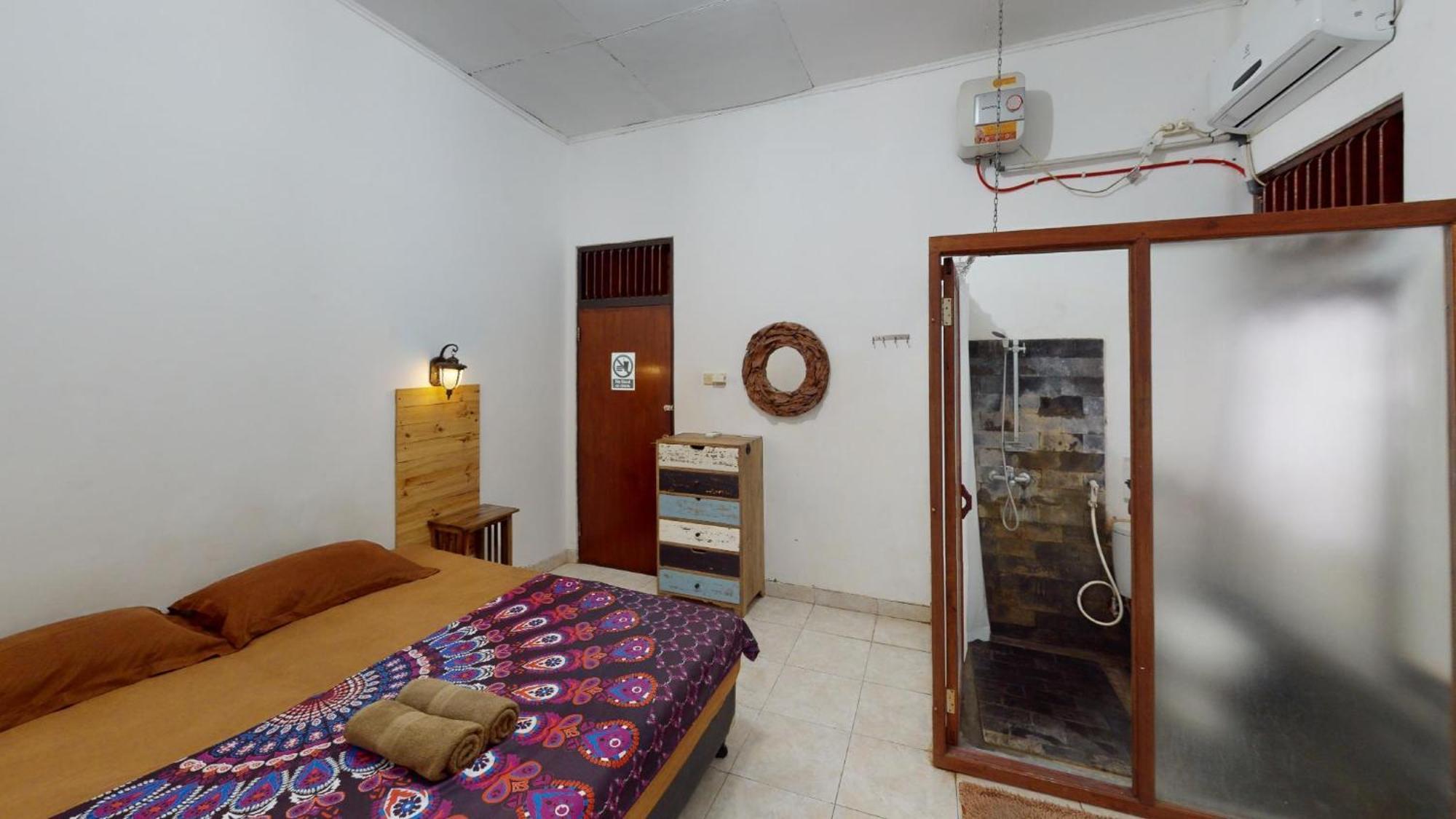 بيت شباب Wood Stone يوغياكارتا المظهر الخارجي الصورة